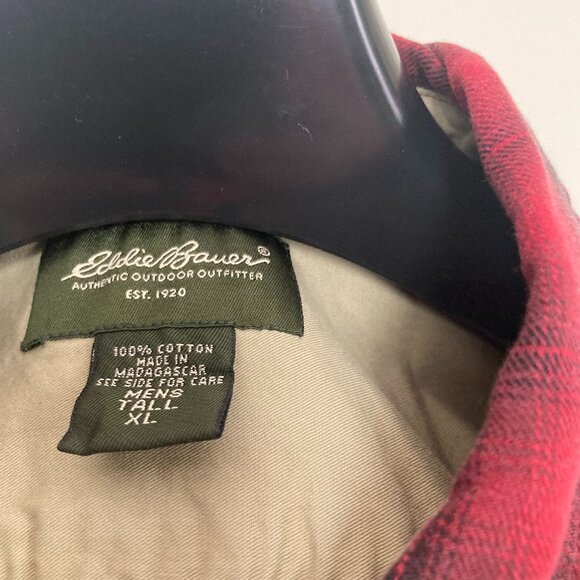 Men's Eddie Baurer Red/Black Plaid Cotton Shirt - Picture 5 of 5